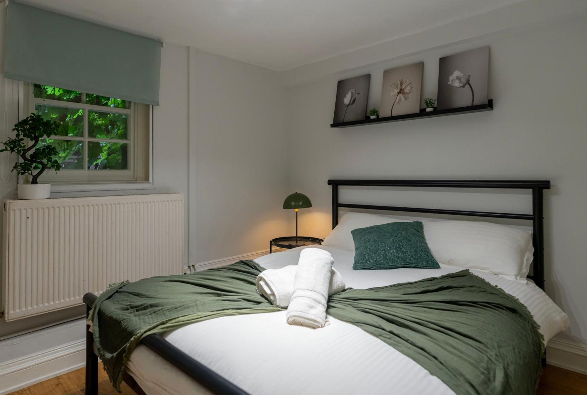 Gorgeous 2Bed House In New Road Apartment Londra Exterior foto